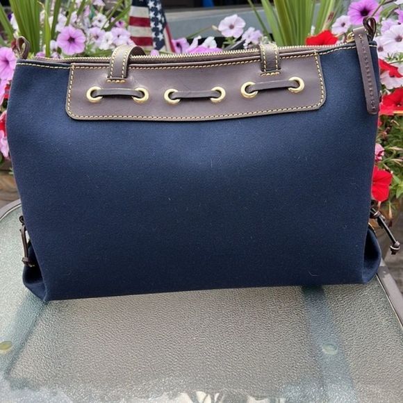 Dooney & Bourke hand bag, beautiful condition, see pictures - Picture 3 of 13